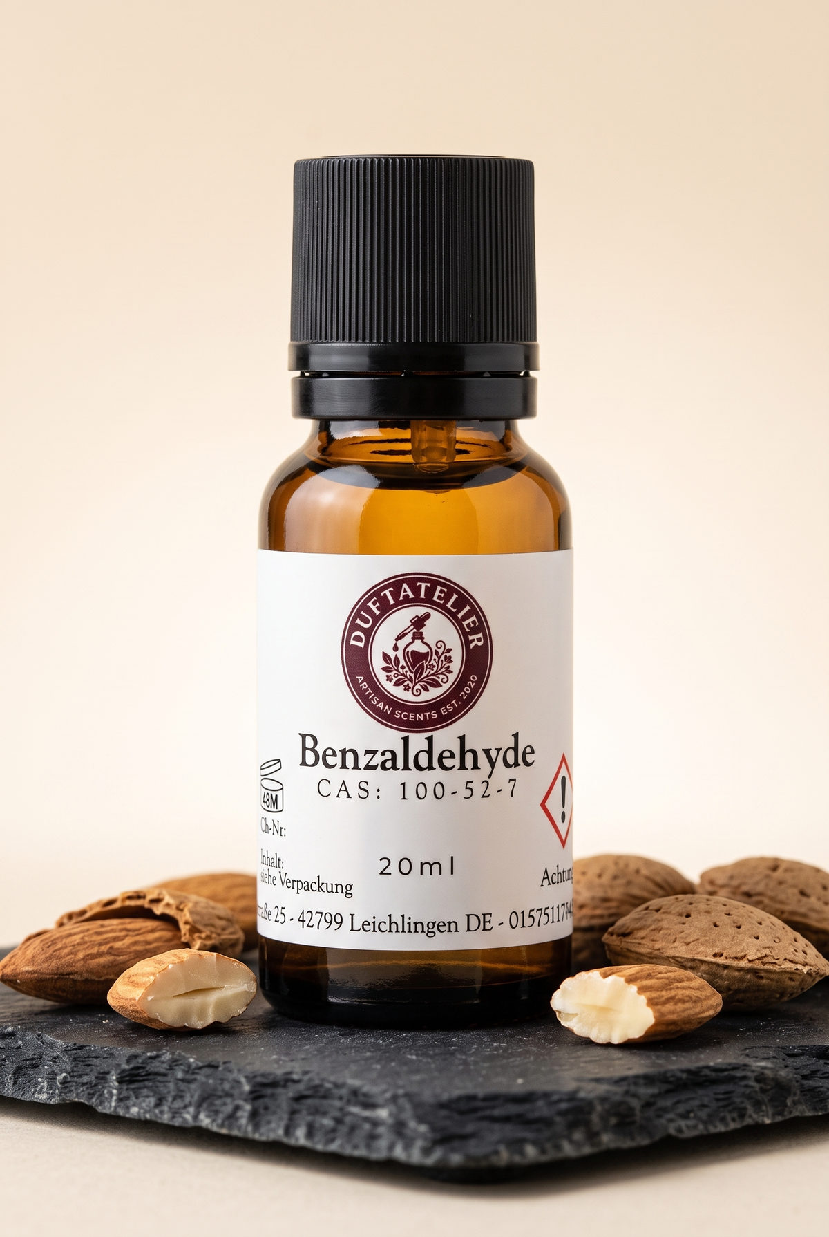 Duftatelier Benzaldehyde Braunglasflasche mit Etikett